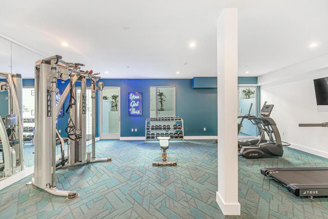 Hollywood 2br W Gym Pool Nr Lax-1036 Los Angeles