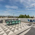 Hollywood 2Br W Gym Pool Nr Studios Lax-1036