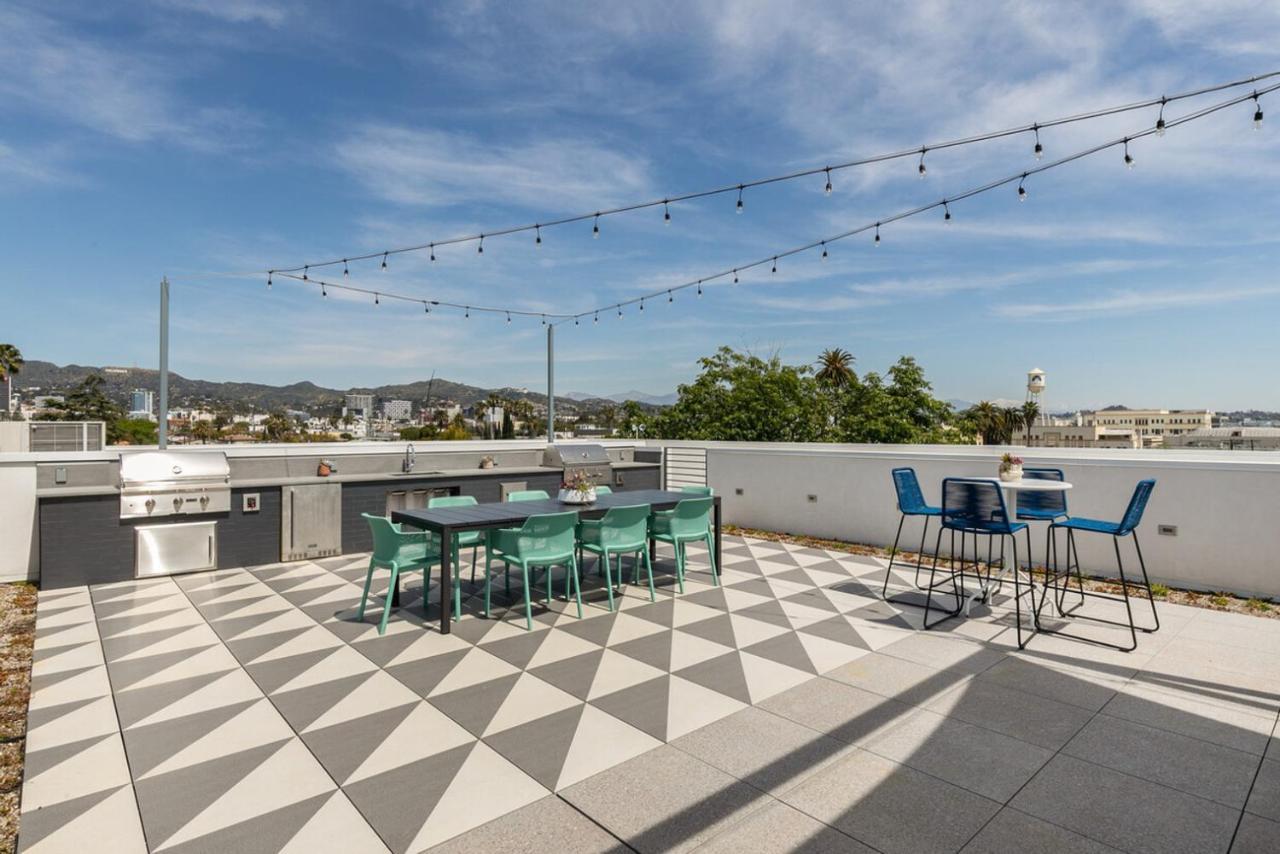 Apartment Hollywood 2br W Gym Pool Nr Lax-1036 *
